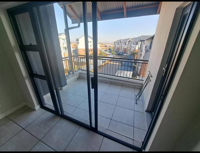 1 BEDROOM APARTMENT FOR SALE IN BLYDE RIVERWALK ESTATE